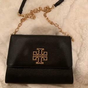 BRAND NEW black tory burch crossbody